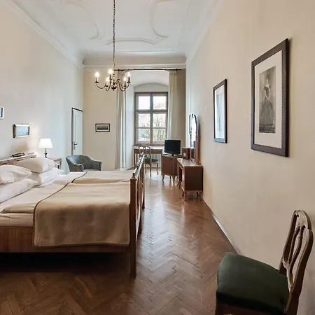 Hotel Schloss *