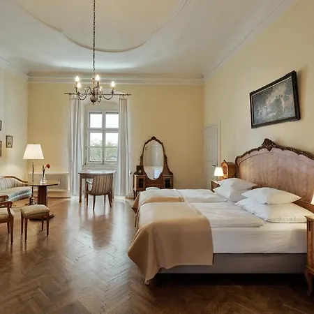 Schloss Hotel *