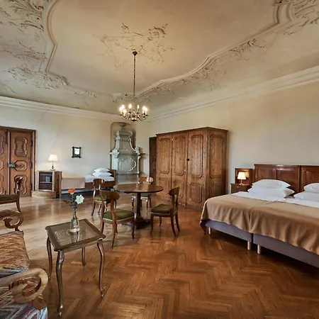 Schloss *
